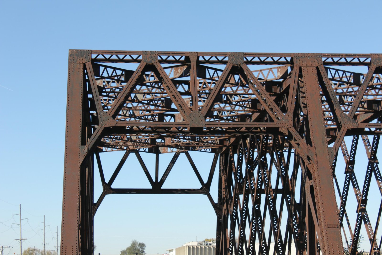 Portal bracing, south two tracks